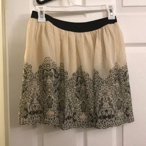 American eagle cream floral skirt